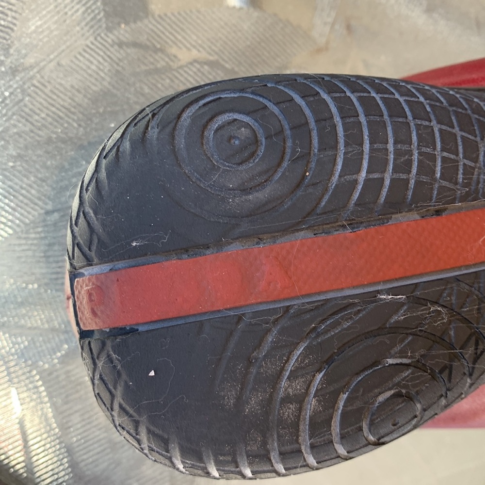 Prada leather shoes - Picture 5 of 11